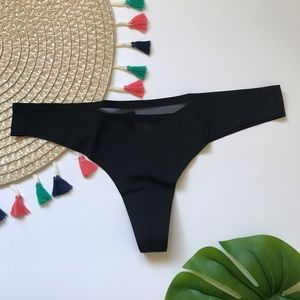 Victoria’s Secret Sexy Illusions Thong Panty Black Large NEW